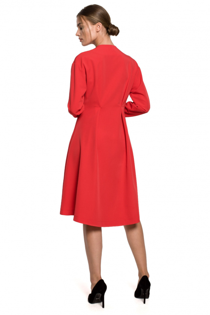 Elegancka Sukienka Midi Rozkloszowana Na Zakładkę Dekolt V - czerwona
